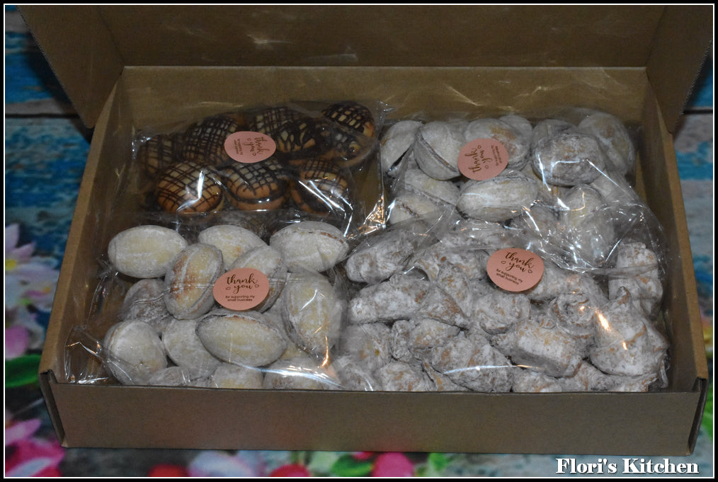 Mixed box with Walnut Cookies, Rugelach Cookies and Chocolate Sandwich Cookies