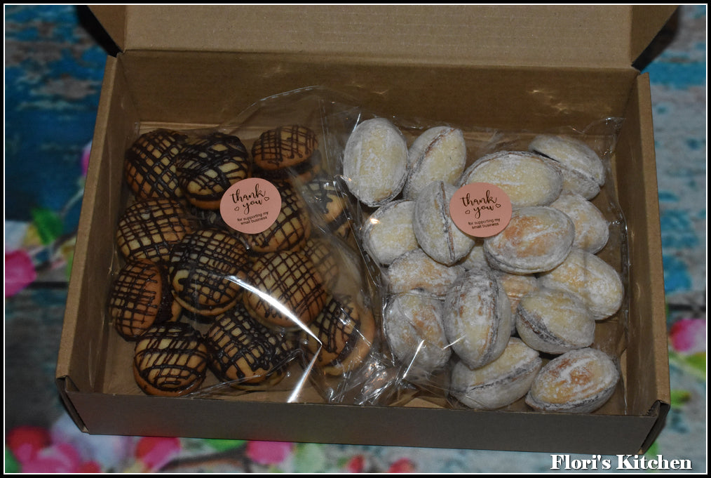 Mixed box with Walnut Cookies and Chocolate Sandwich Cookies