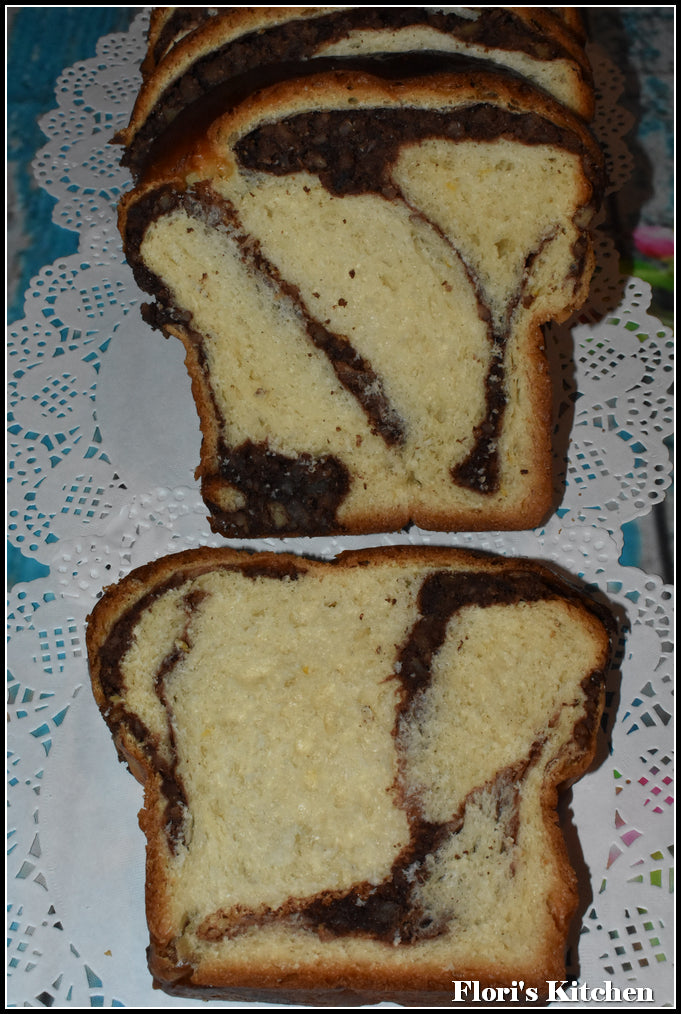 Walnut Roll (Cozonac Cu Nuca)